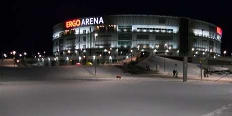 Powiększ grafikę: Stadion Ergo Arena w zimowej scenerii.